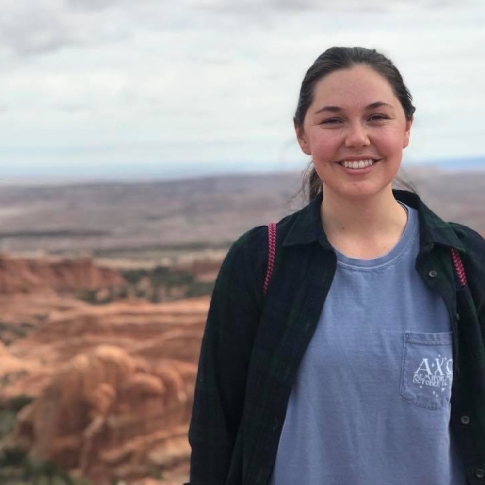 Meet your Posher, Emily